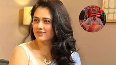 Who is ‘Blue Saree’ girl Girija Oak's husband Suhrud Godbole?