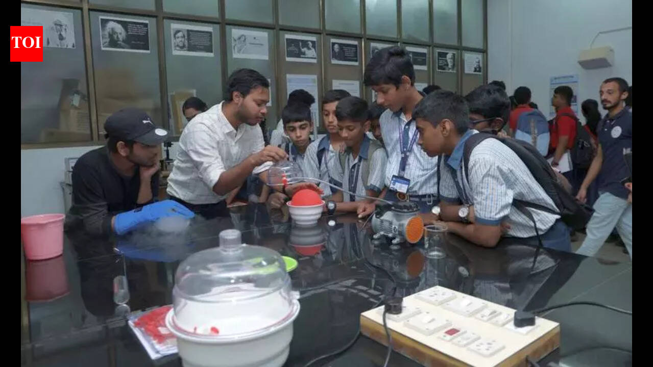 एनआईटीके सुरथकल ने व्याख्यान और प्रदर्शनी के साथ मनाया राष्ट्रीय विज्ञान दिवस समारोह।