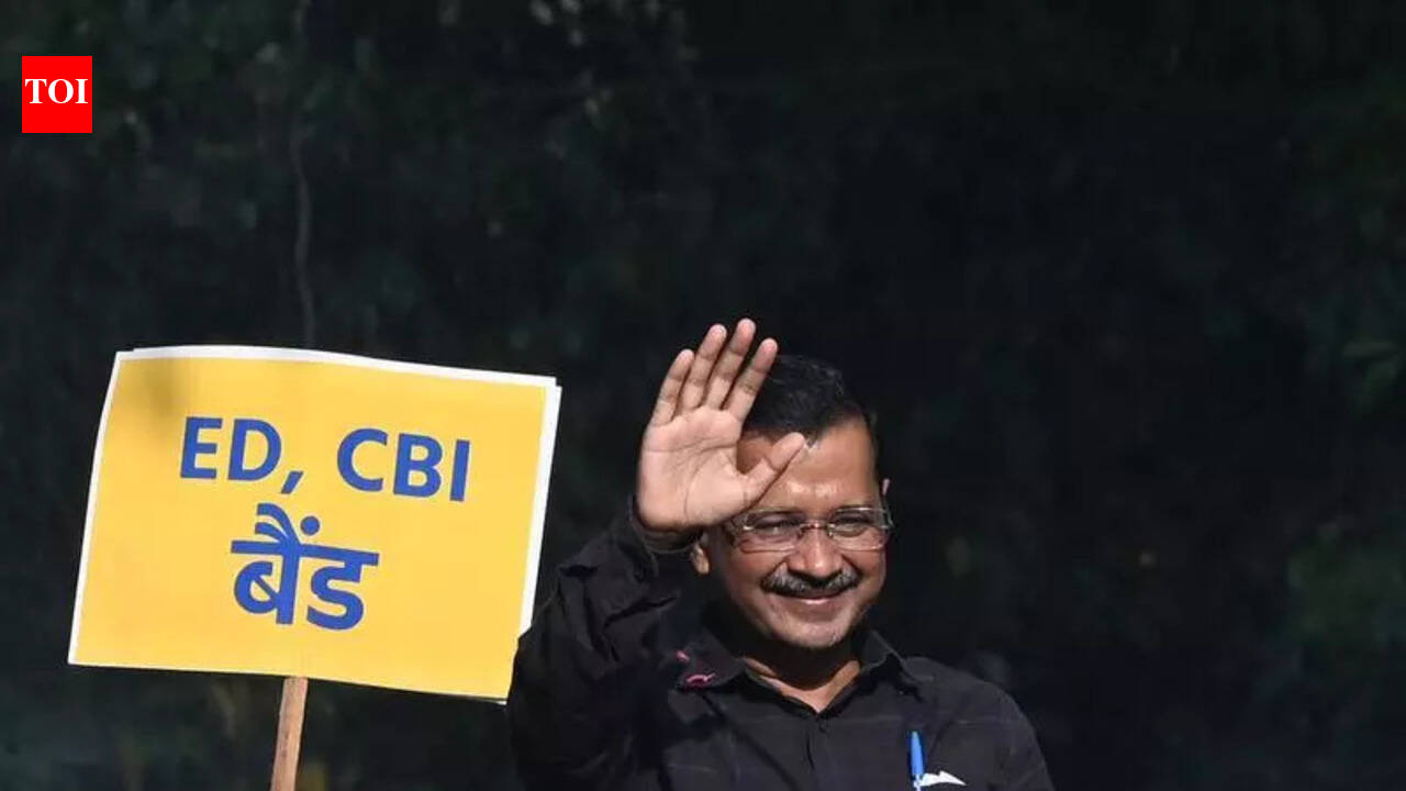 Modi and Shah must apologise to people of country, says Kejriwal