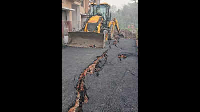 Day after repair, Behala road cracks from end to end