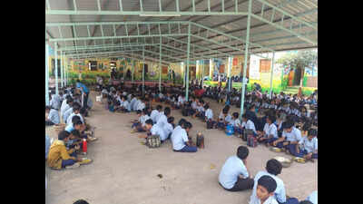 Parbhani ZP CEO pushes for kitchen garden-linked midday meal, botanical gardens across all 1,122 ZP schools in district