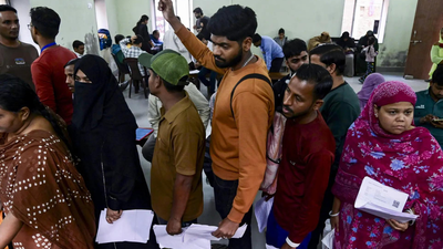 SC raps Bengal for rushing to court daily against SIR