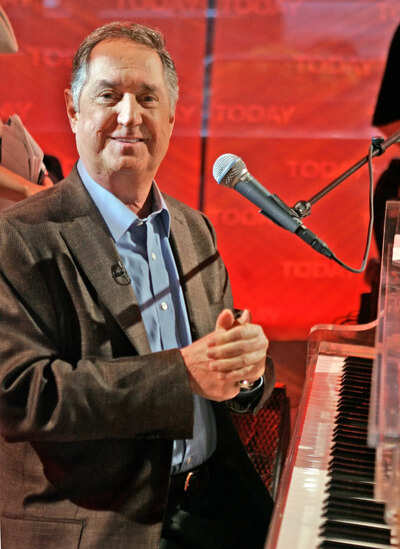 'Oh! Carol' singer-songwriter Neil Sedaka passes away at age 86