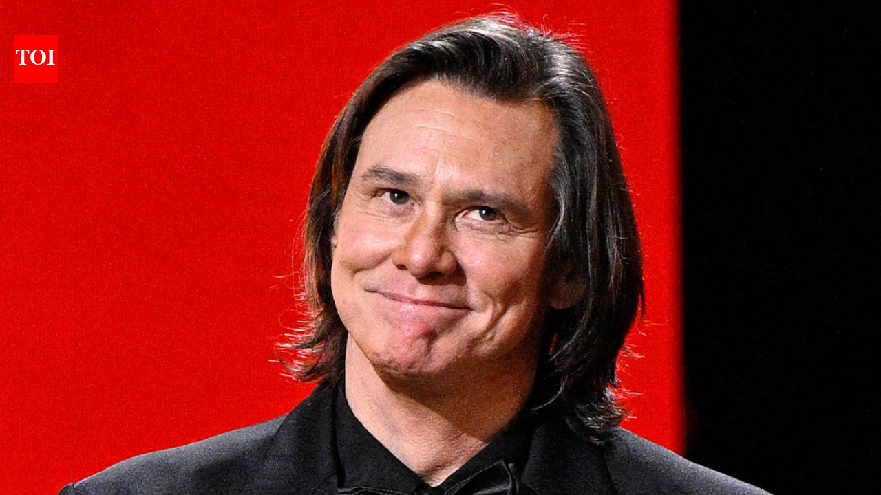 Jim Carrey sparks speculation about going under the knife; actor's new look at Cesar Awards goes viral