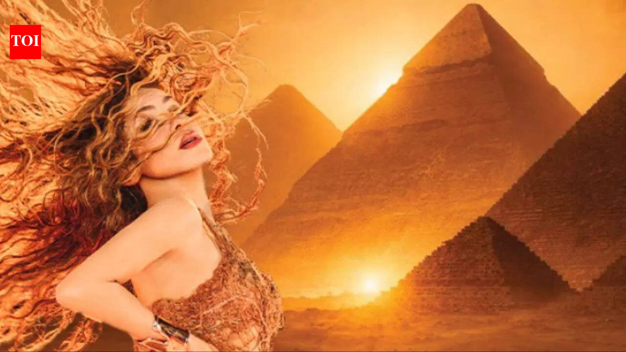 Shakira returns after 19 years to perform live at Pyramids of Giza and fans are losing it