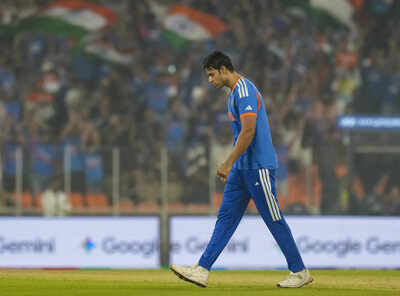 'I have not seen bowling like that': Ex-India captain's brutal take on Shivam Dube