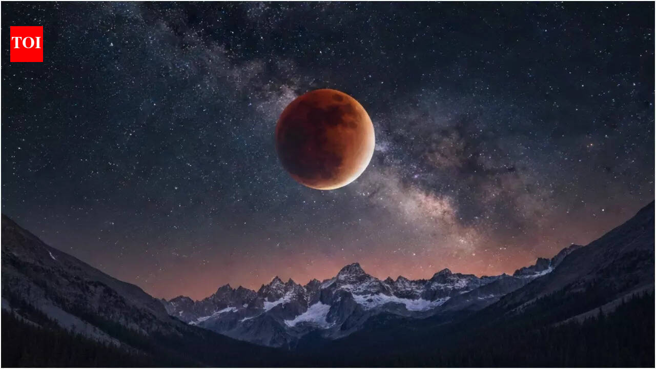 Lunar Eclipse 2026: Date and time in India, significance of the Chandra Grahan 2026
