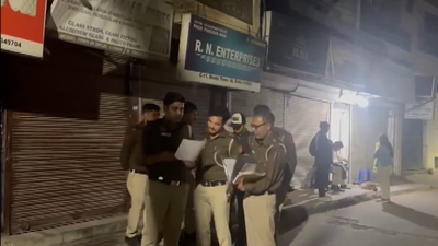 22-year-old shopkeeper robbed of Rs 14L at gunpoint by three unidentified men in Delhi’s Model Town