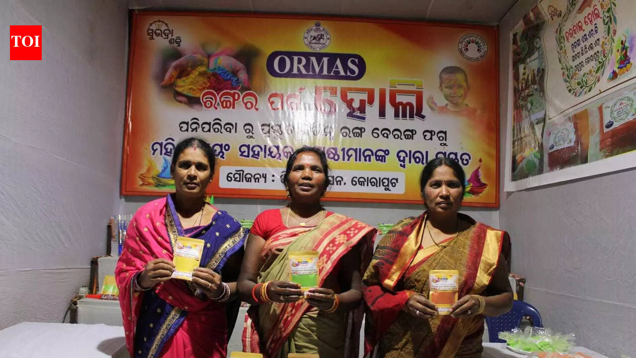 Tribal women in Koraput produce eco-friendly Holi colours