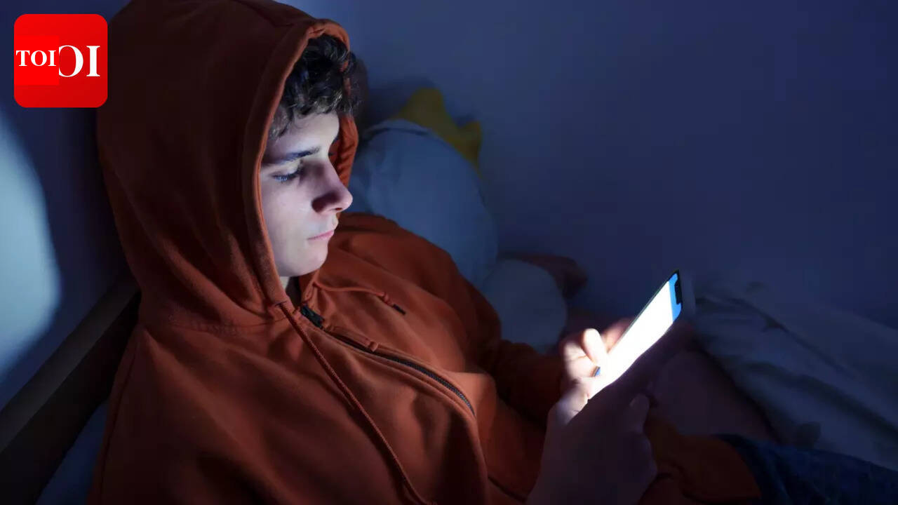 Doomscrolling ruining your life? 5 simple ways to fix it before it burns you out