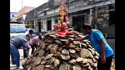 PMC distributes cow dung cakes for eco-friendly Holika dahan