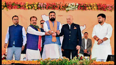 Samrat inaugurates bottling and cement plants in Buxar