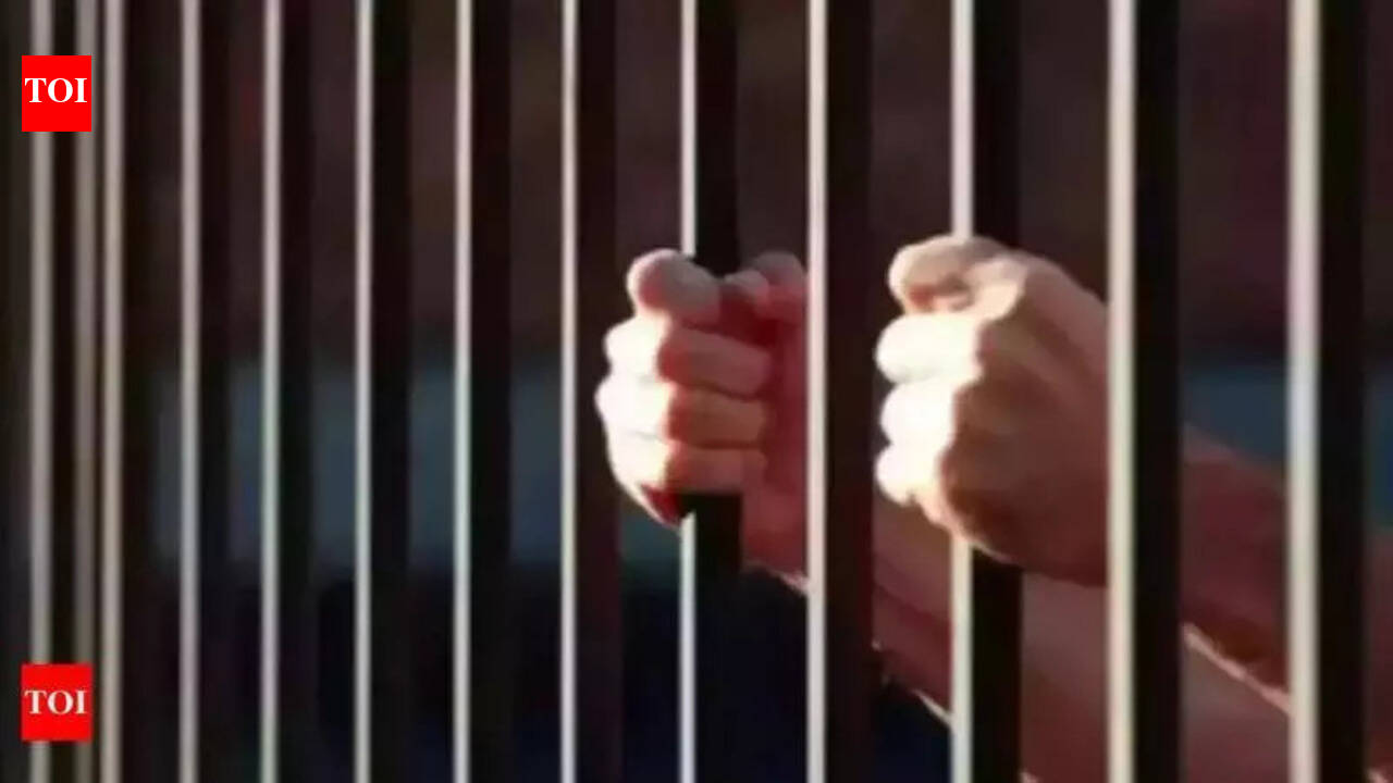 4 get life term in 19-year-old murder case