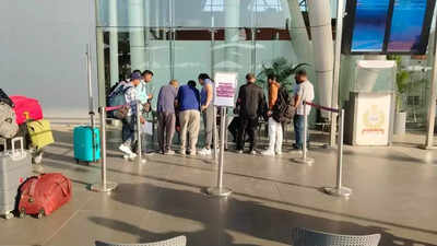 Dubai airport shuts; A’bad-Middle East flights hit
