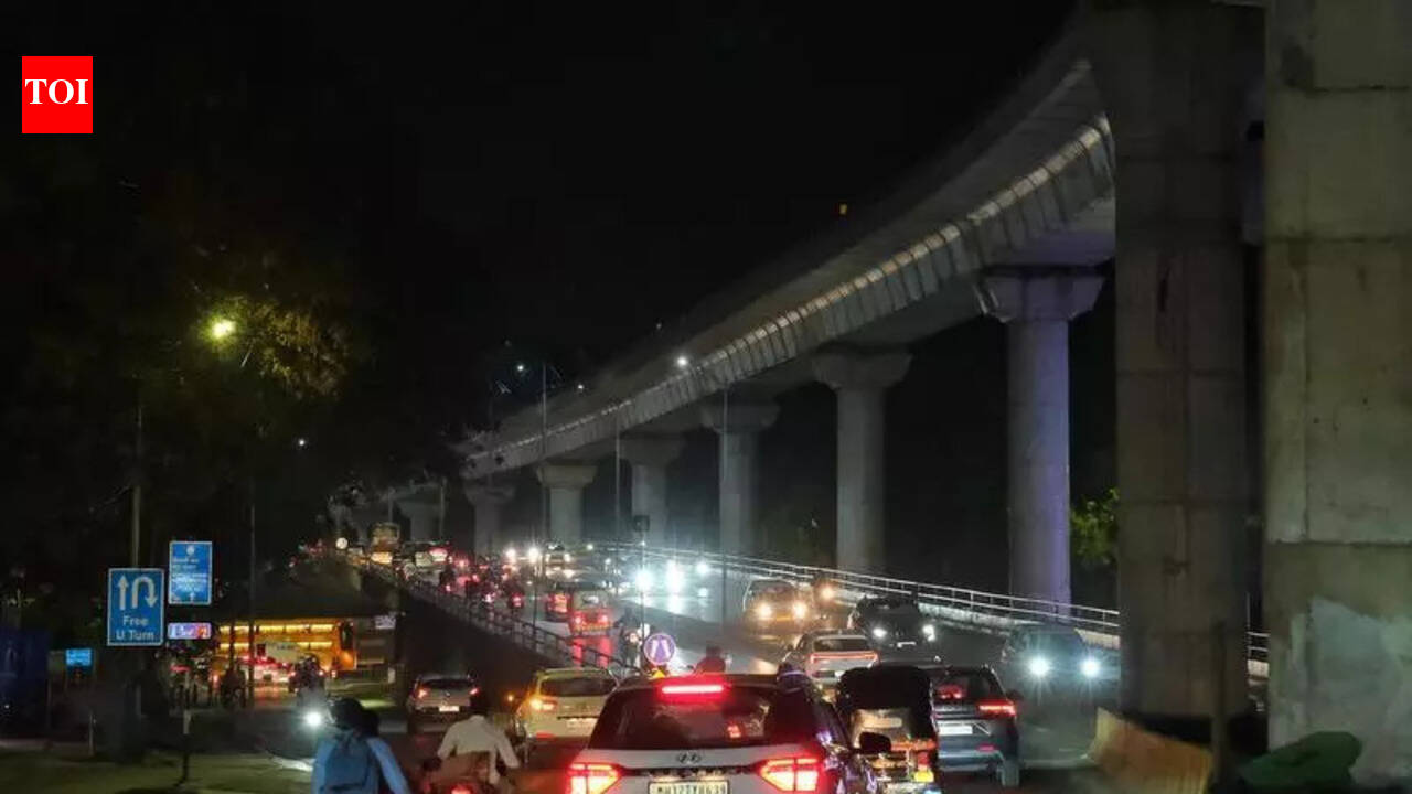 Flyover at Agriculture College Chowk to remain shut at night for a month for repairs