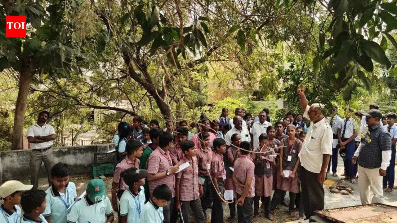 Educational tree walk organized in Trichy for students