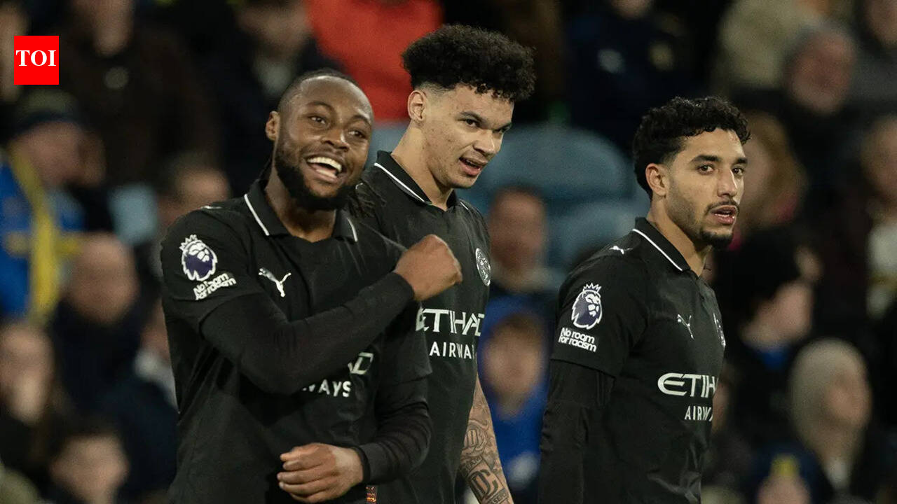 Man City stay close to Arsenal after win without Haaland in Premier League title race