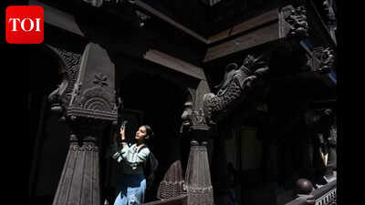  YOUR GUIDE TO A COLOURFUL MAP OF THE CITY