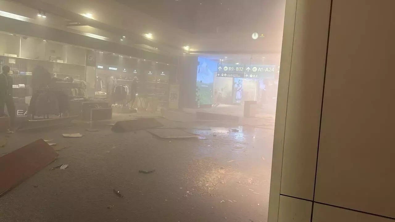 Iran strikes Gulf again: More explosions in Dubai, Doha and Manama;  airports targeted? - The Times of India