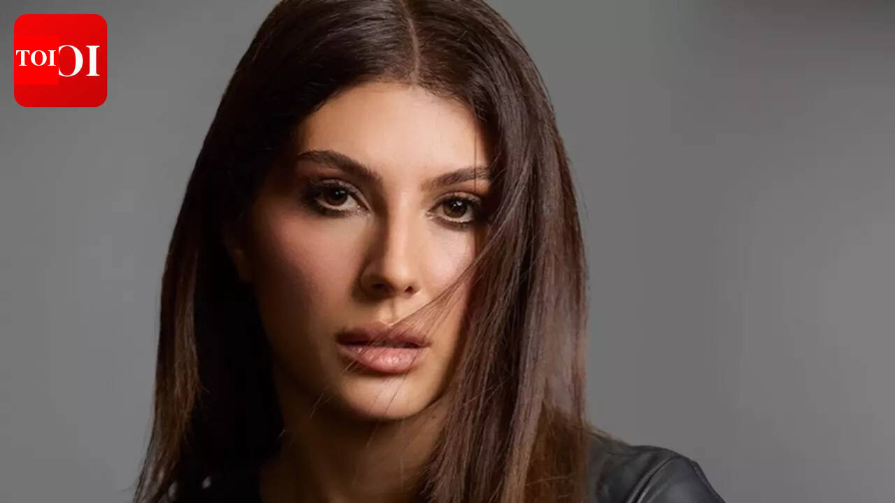After Iran’s supreme leader Khamenei’s death, actress Elnaaz Norouzi hails it 'the most incredible news'