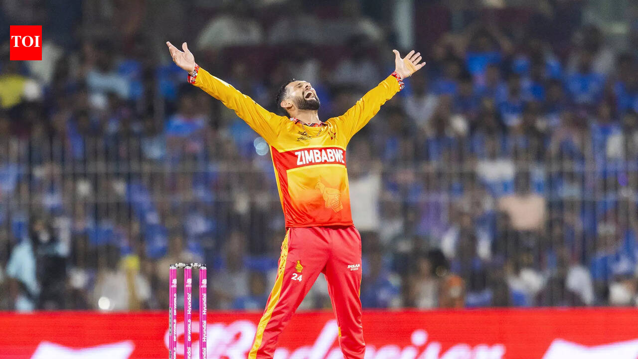 SA vs ZIM Live: Evans dismisses Rickelton, South Africa three down