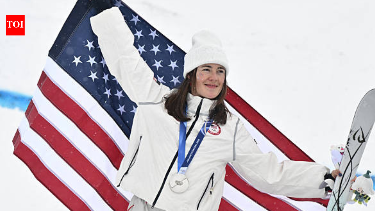 Winter Olympics 2026 medalist Jaelin Kauf leads U.S. podium sweep at World Cup Dual Moguls in Japan
