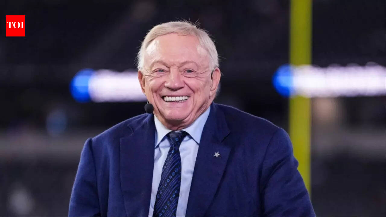 “This is a safe play?”: Jerry Jones’ son Stephen Jones sounds off as Eagles’ tush push survives NFL ban talk