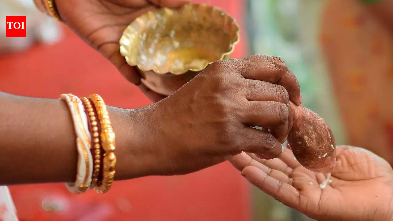 What is the significance of Panchamrit in puja