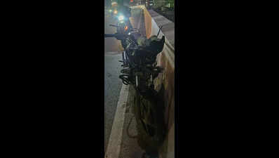 Three die as motorcycle hit parked tractor on Varachha flyover