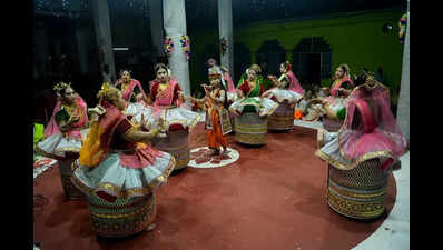 Manipuris return to Nabadwip for Raas Utsav