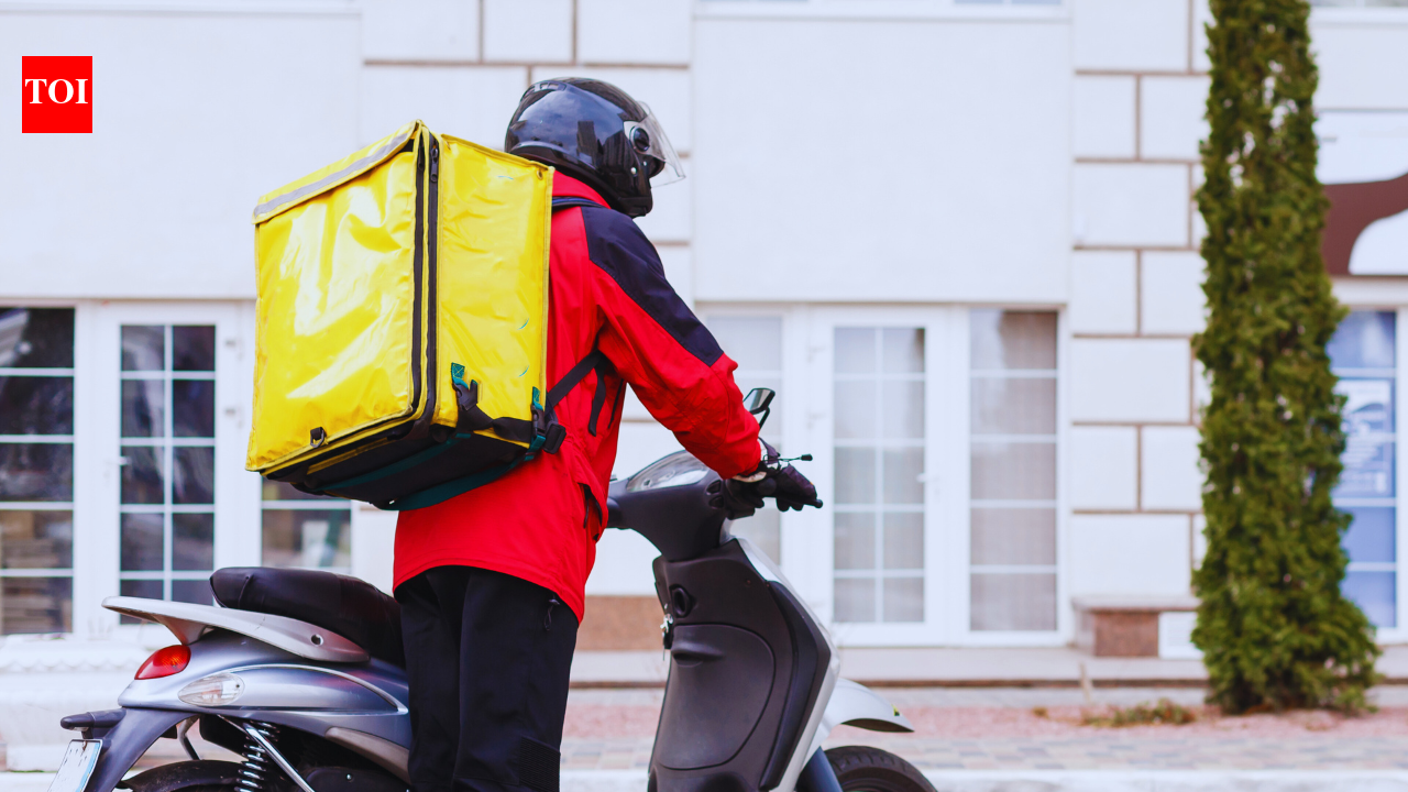 Truck swerves, delivery agent crushed by wheels in Gurgaon; driver arrested