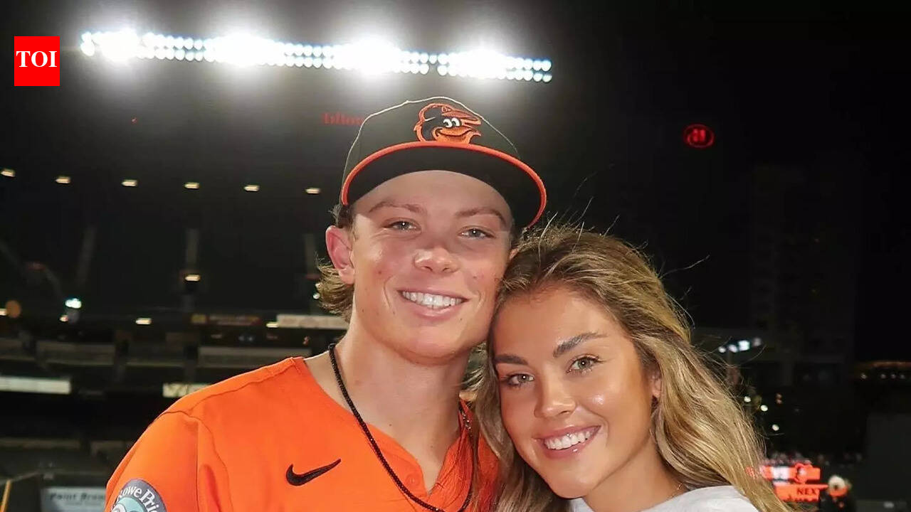 Jackson Holliday and wife Chloé share sweet car moment as Baltimore Orioles infielder continues recovery from hand surgery