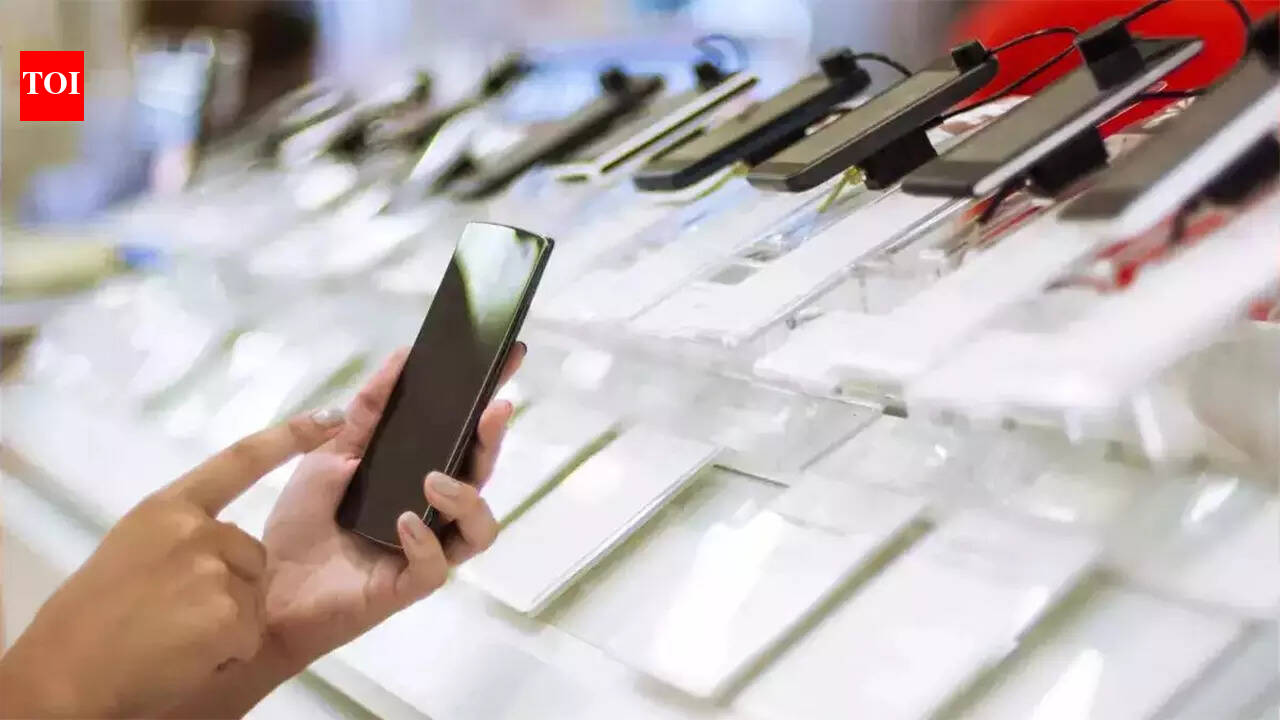 Pakistan IT secretary denies shutdown of internet ‘firewall’ ahead of 5G auction; says: Neither a firewall nor ...