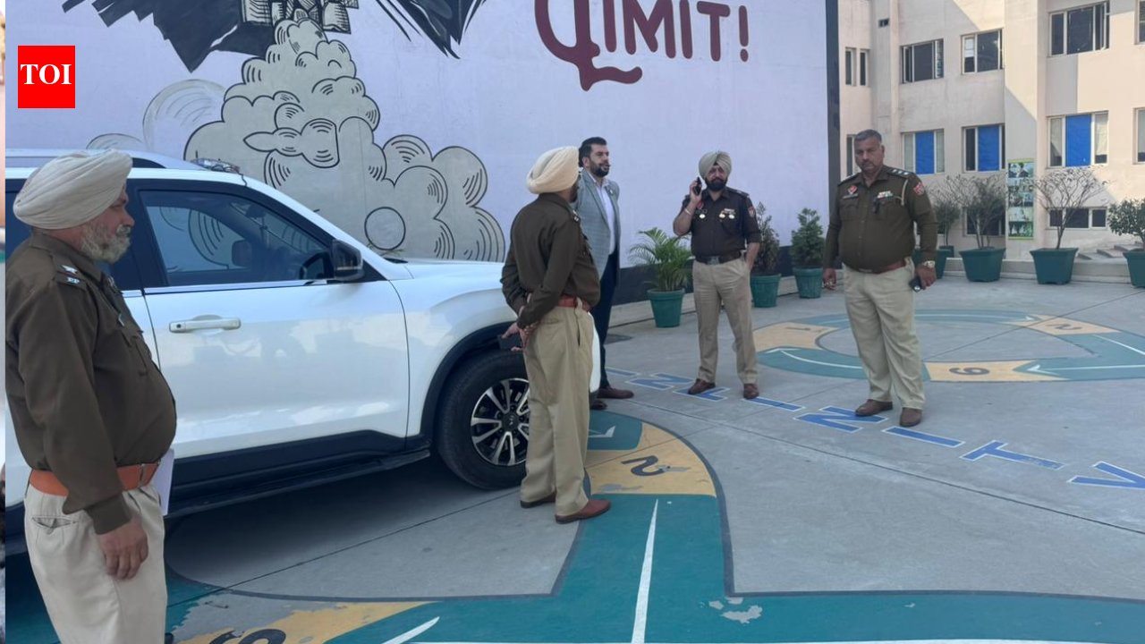 Jalandhar schools receive bomb threat emails; police sweep campuses