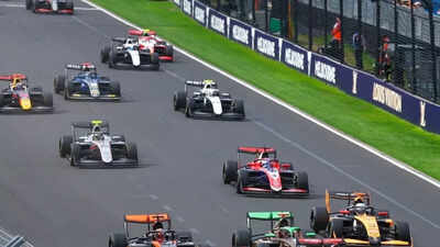 Australian Grand Prix confirmed on time; teams and officials to arrive by Wednesday despite rescheduled flights