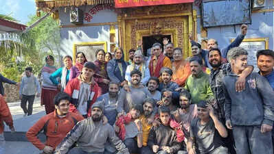 Ashes replace colours at Bhasma Holi in Uttarkashi