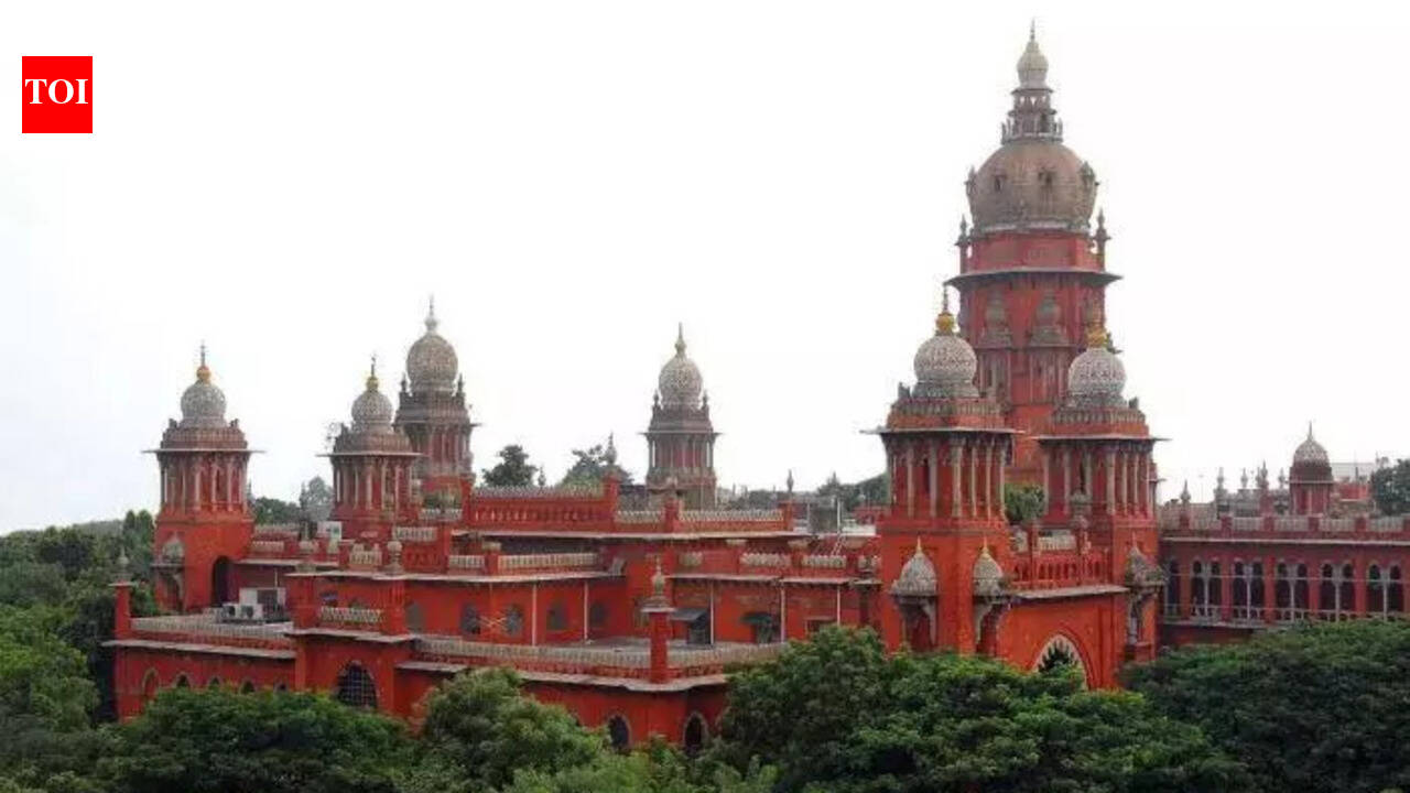 Cannot return post if recipient is dead; should be delivered to legal heir: HC