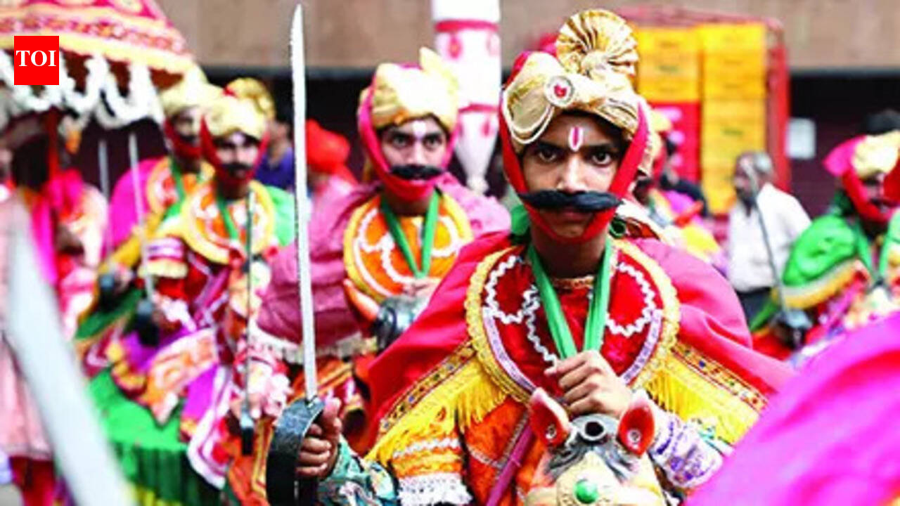 Poll code in effect, Shigmo parade in city to end by 10pm