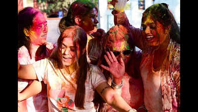 Sacred Flames Mark Holika Dahan,City All Set For Festival Of Colours