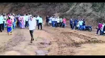Mulgao villagers storm mining site, stop operations