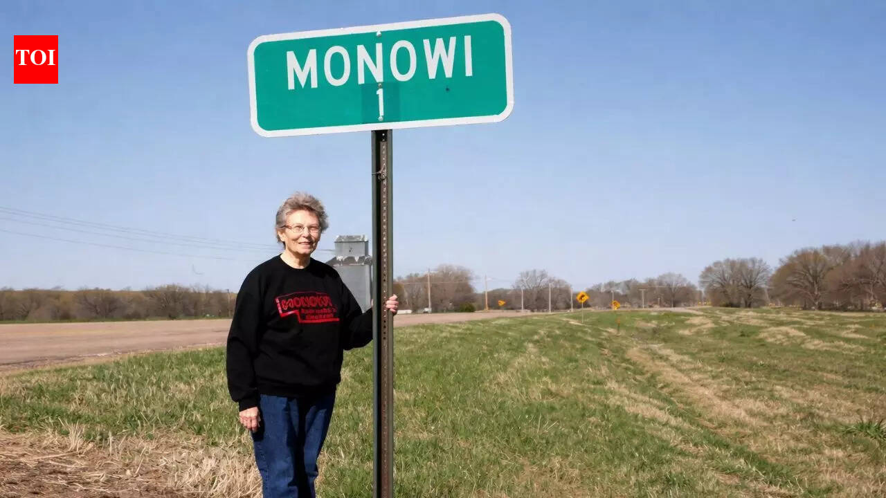 वह अपने लिए वोट करती है, मेयर बनती है और अपना शराब लाइसेंस स्वीकृत करती है: अमेरिका के एक शहर के अंदर | विश्व समाचार