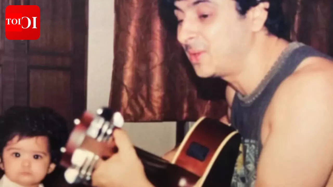 Palash Sen reveals that the first audience to every new composition of his was his baby girl