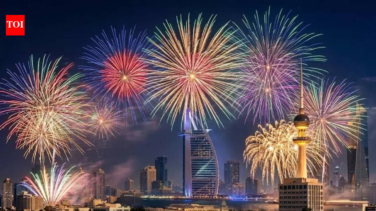 Uae Fireworks Laws: UAE cracks down on illegal fireworks: Dh100,000 fine and one-year jail for violator | World News – The Times of India