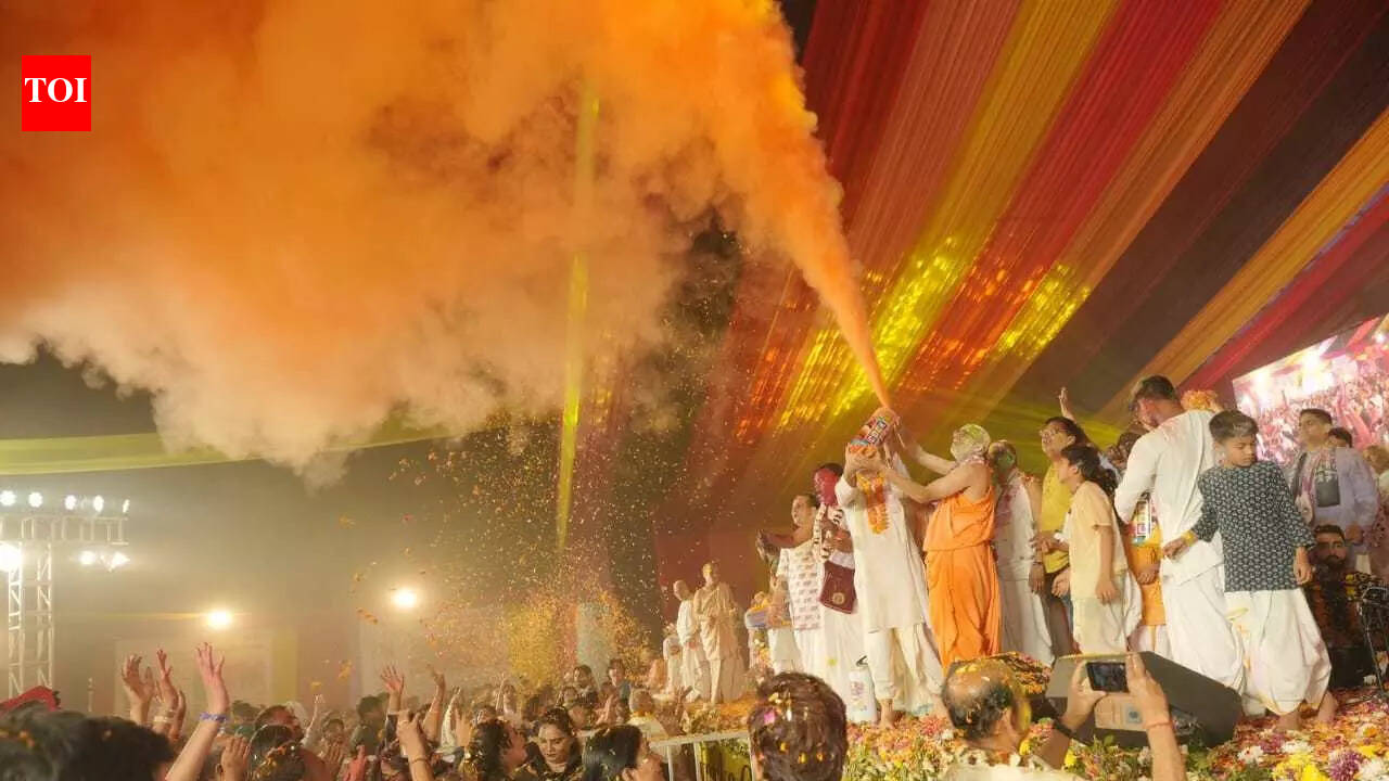 Braj-style Phoolon ki Holi at ISKCON Dwarka with flowers, thandai and gujiya