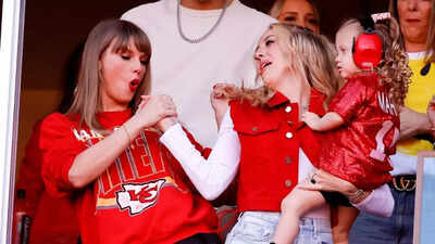 Brittany Mahomes’ old mocking and hateful Taylor Swift tweets resurface, and Swifties are furious