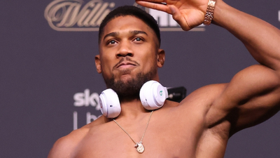 Anthony Joshua undergoes rib surgery after life threatening crash, targets summer return