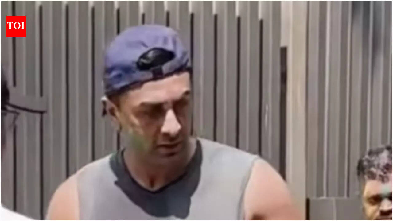 Ranbir Kapoor introduces daughter Raha to the festival of colors with Ayan Mukerji in tow for Holi 2026 celebrations - Pics