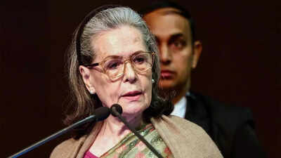  Congress MP Sonia Gandhi