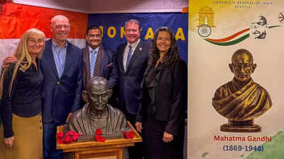 The First Bust of Mahatma Gandhi unveiled in Montana