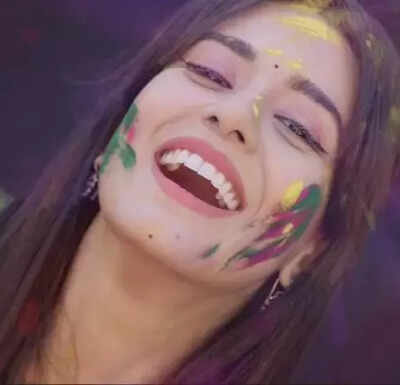When Akshay Kumar played photographer as Amrita Rao soaked in ‘Jolly LLB’ Holi colours